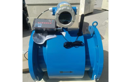 Electromagnetic flowmete wireless e